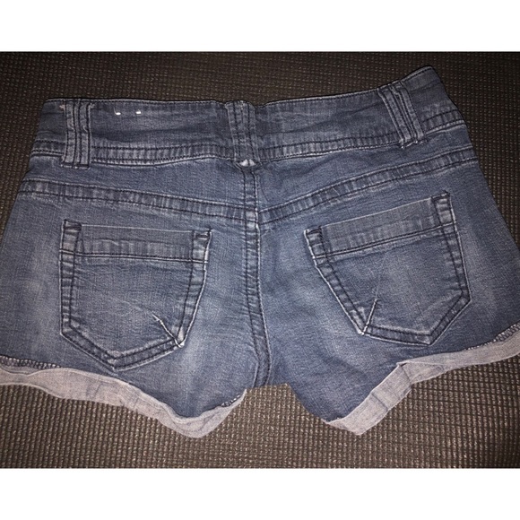 (SOLD) Shorts - Picture 2 of 4